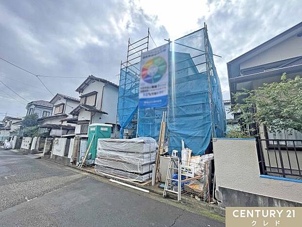 長く安心して暮らせる、長期優良住宅認定の4LDK。上棟し、建物の全体像が少しずつ見えてきました。