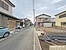 その他：東武越生線「武州長瀬」駅徒歩7分。閑静な住宅街に位置し、落ち着いた住環境が魅力です。