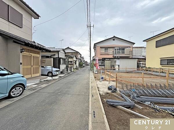 東武越生線「武州長瀬」駅徒歩7分。閑静な住宅街に位置し、落ち着いた住環境が魅力です。