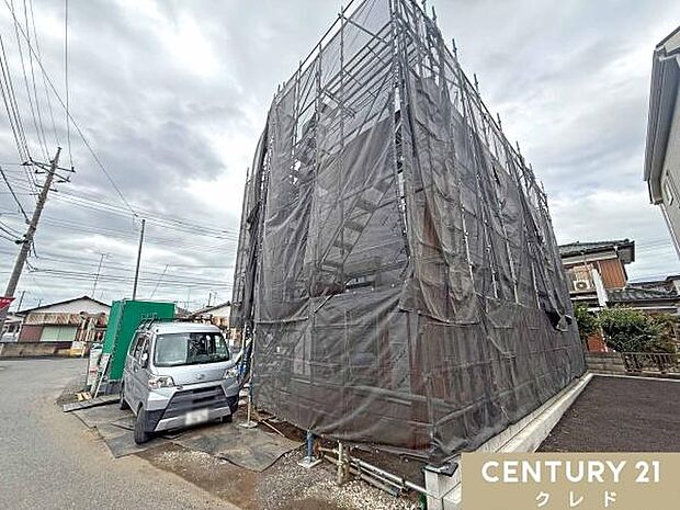 東武東上線「新河岸」駅まで徒歩18分。小学校徒歩11分、中学校徒歩7分でお子様も無理なく通えるエリアです。