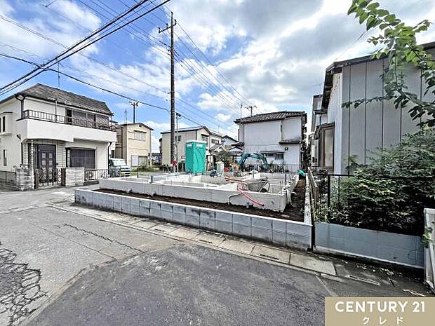 小・中学校まで徒歩10分圏内。商業施設も近隣に充実した、子育て家族にオススメの住環境です。