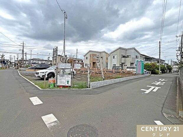 【敷地65坪以上のゆとりある全3棟】子育て家族にピッタリな4LDK。南西向きで陽当り良好です。