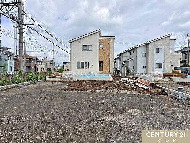 床全面と立ち上がりを鉄筋コンクリートで施工することで、安心して暮らせる地震に強い基礎を造ります。