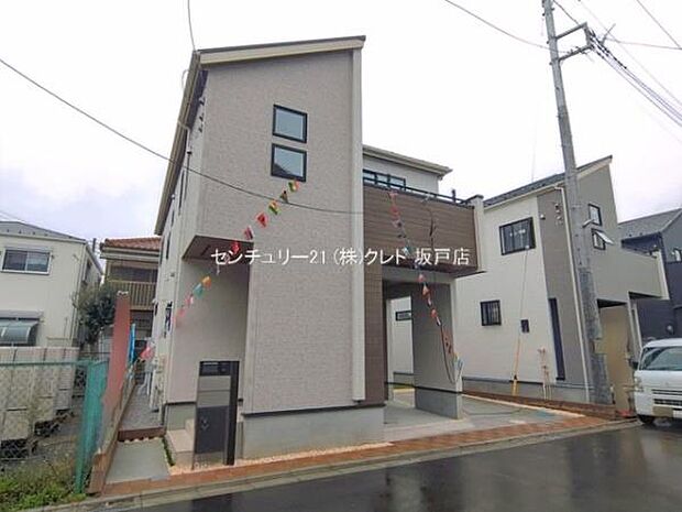 西武新宿線「南大塚」駅徒歩8分。都心方面へのアクセスも良好で、通勤・通学や休日のお出かけにも便利な住環境です。