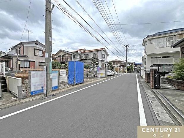只今、基礎工事中です。耐震性にも配慮した構造。しっかりとした基礎が、長く安心して暮らせる住まいを支えます。