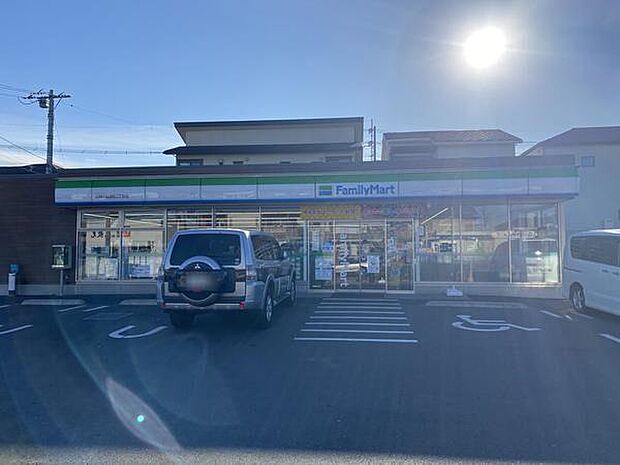 ファミリーマート 川越小仙波町二丁目店まで760m
