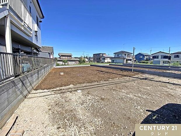 JR川越線「笠幡」駅徒歩5分。小中学校や商業施設が徒歩圏内に充実した、子育て家族にオススメの住環境です。