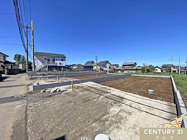 JR川越線「笠幡」駅徒歩5分。小中学校や商業施設が徒歩圏内に充実した、子育て家族にオススメの住環境です。