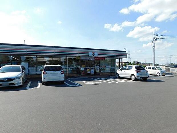 セブンイレブン 坂戸伊豆の山店まで691m