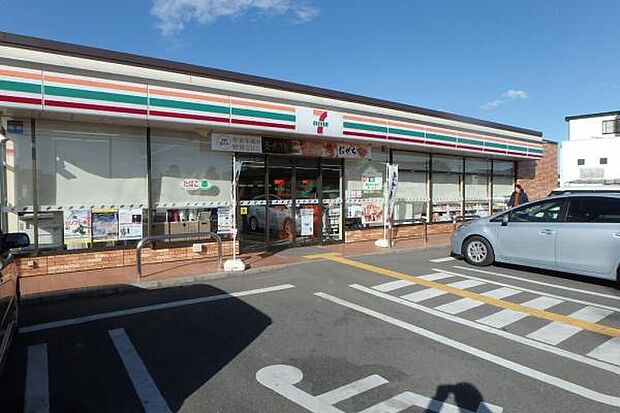 セブンイレブン川越豊田本店まで967m