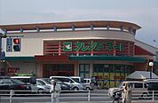 フレンドマート南草津店まで717m
