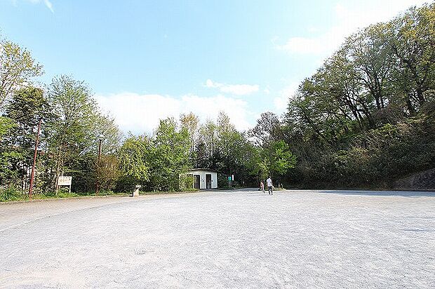 万福寺さとやま公園まで約190m