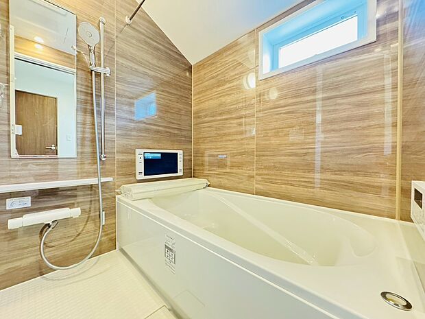 大きなお風呂で足を伸ばして一日終わりの大事なリラックスタイムに…