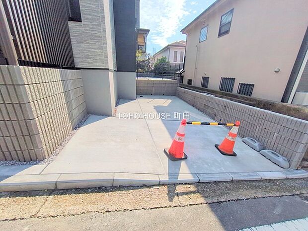 駐車スペースも完備(駐車できる車種はお問い合わせください)