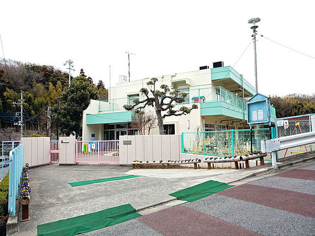 川崎市立白鳥保育園　距離約650m