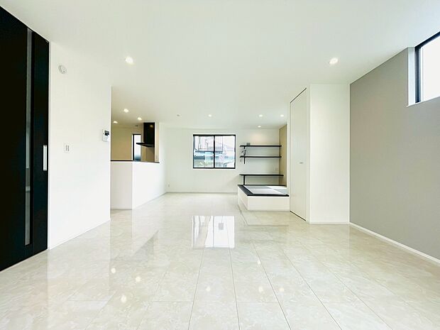 家族の集まるリビングダイニング