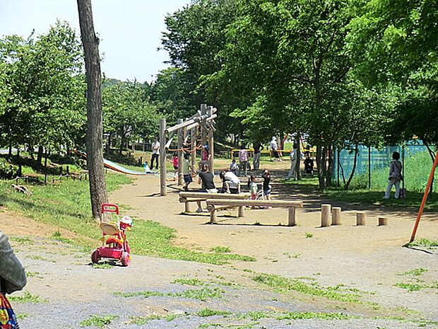 諏訪町公園まで約3100m