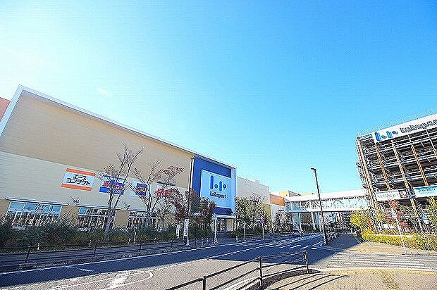 ららぽーと湘南平塚　距離約2400m