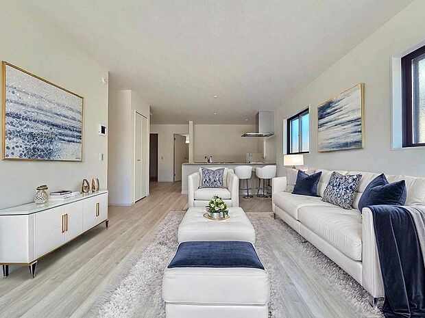 家具はCGで作成しており、実際に現地に家具は置かれておりません。また、価格に家具は含まれておりません。