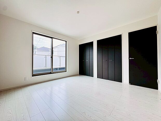 広々としたお部屋は、インテリアを考える楽しみもありますね