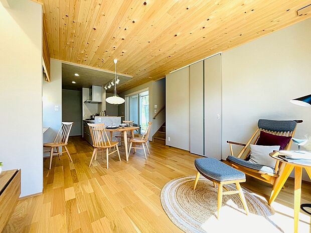 家族の集まるリビングダイニング