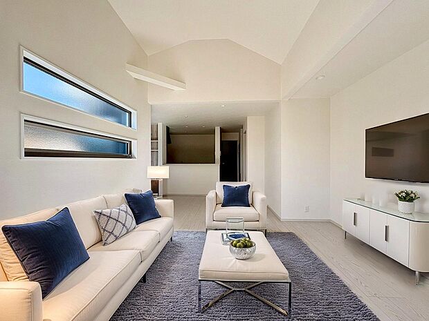 〜 お気軽にお問い合わせください 〜　家具等はCGによる加工画像です。