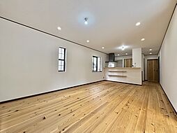 町田市金井2丁目 戸建て 4LDKのリビング/ダイニング