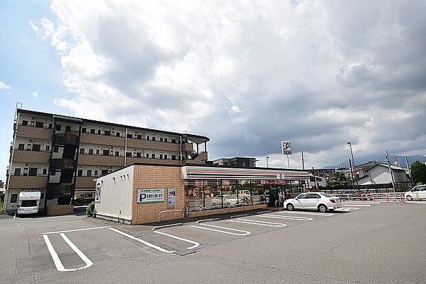 セブンイレブン 伊勢原石田店まで約500m