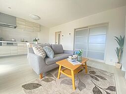 相鉄コープ南瀬谷1号棟 2LDKのリビング/ダイニング