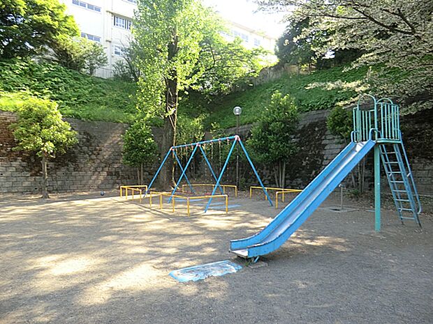 白幡台第1公園 距離約140m