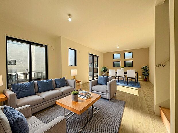 〜お気軽にお問い合わせください！〜　家具等はCGによる加工画像です。