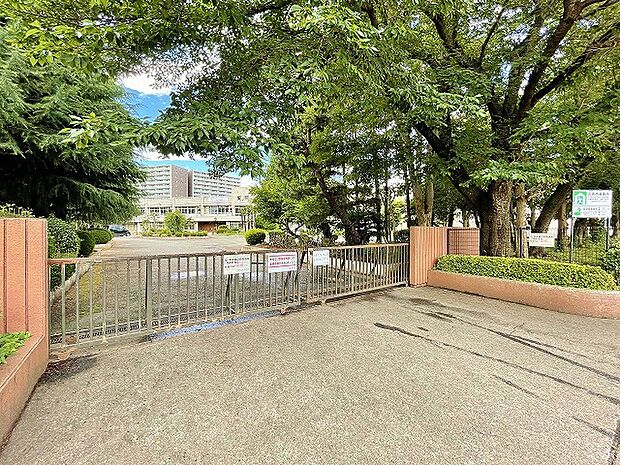 相模原市立大野北中学校 距離約660m