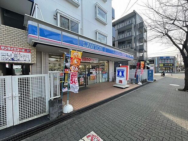 ローソン　小田急桜ケ丘店　距離約700m