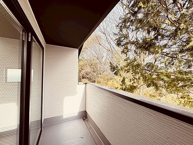 日当たりが良く、晴れの日のお洗濯も楽しみになりますね