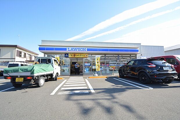 ローソン 綾瀬深谷中六丁目店まで約1800m