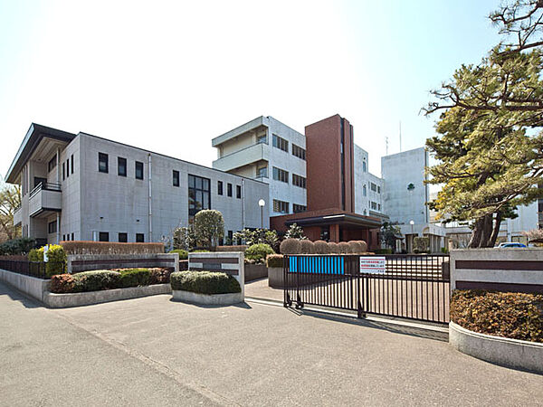 相模原市立小山中学校　距離約600m