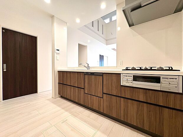 完成済の新築一戸建て、是非一度ご見学ください