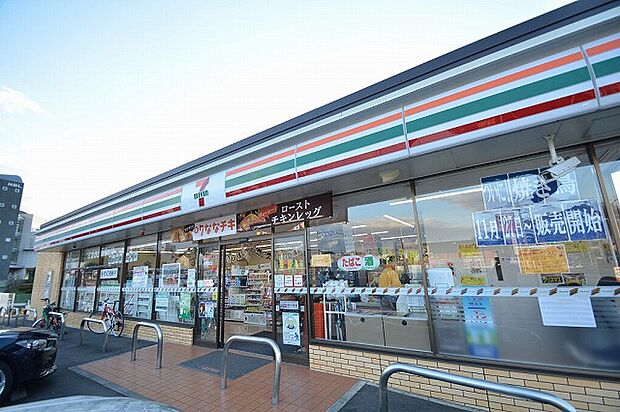 セブンイレブン 町田芝溝街道店 距離約450