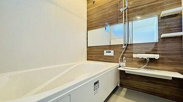 大きなお風呂で足を伸ばして一日終わりの大事なリラックスタイムに…