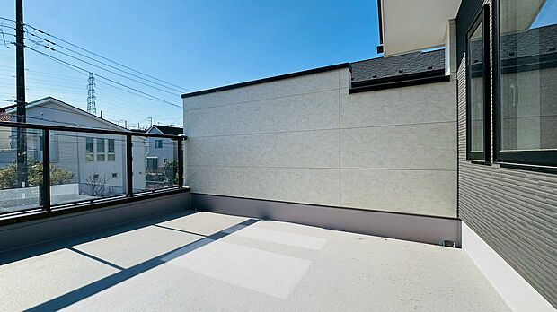 日当たりが良く、晴れの日のお洗濯も楽しみになりますね