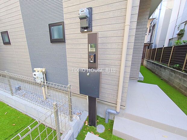 来客が一目でわかるTVモニター付きインターホン付き