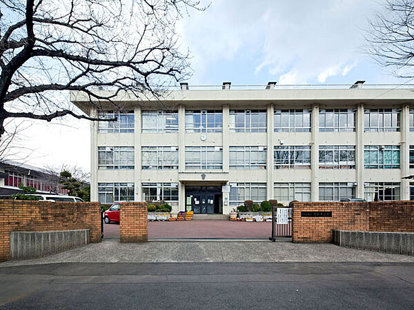 相模原市立清新中学校　距離約160m