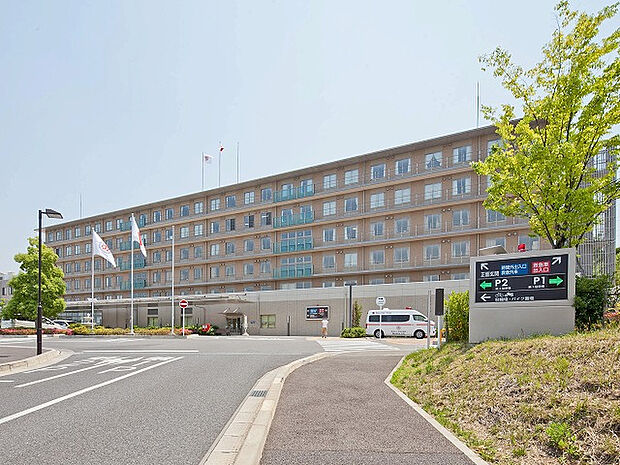 新百合ヶ丘総合病院　距離約1300m