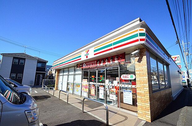 セブンイレブン　大和上和田店　距離約650m