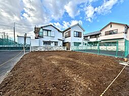 東京都三鷹市新川１丁目