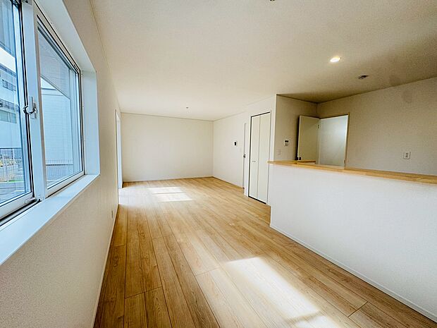 カラーモニター付インターホンで、安心のセキュリティシステム