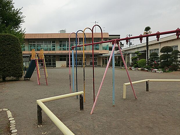 秦野市立西幼稚園　距離約550m