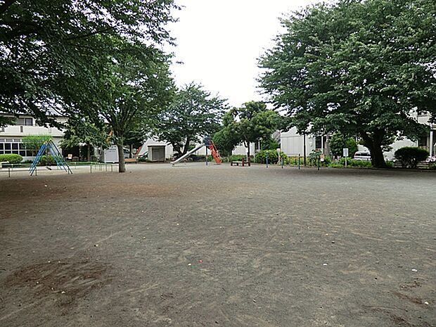 相沢公園　距離約450m