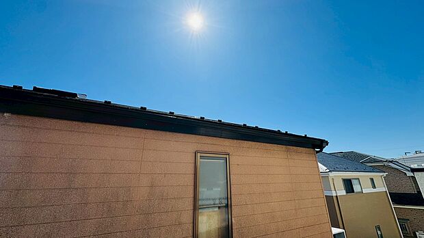 隣地との距離があり、プライバシーに配慮しています