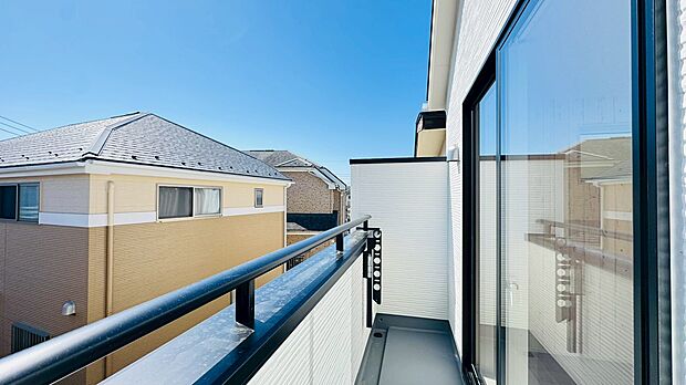 日当たりが良く、晴れの日のお洗濯も楽しみになりますね